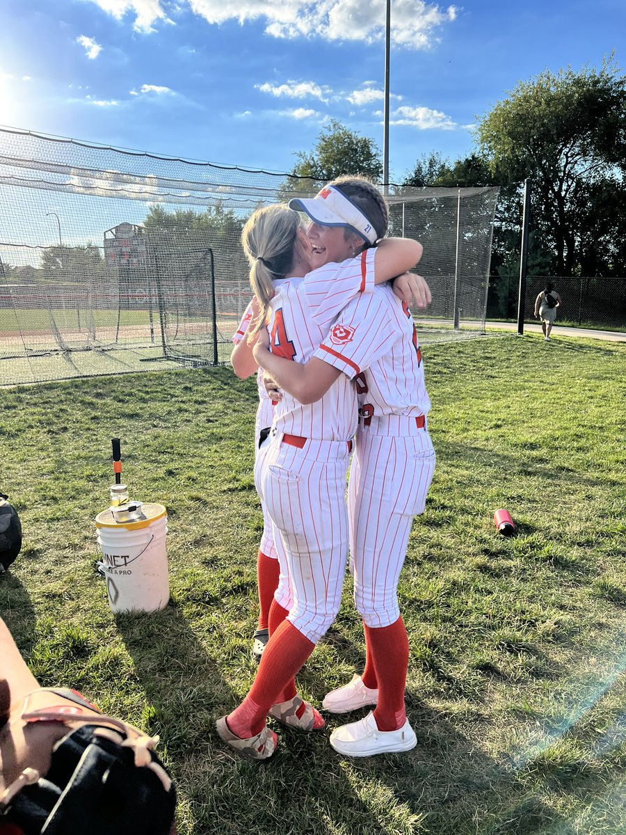 Taylor Behrendt (@behrendttaylor) on Twitter photo And that is a wrap. So sad to be aging out. Thank you Tennessee Mojo for the longtime friendships, and thank you coaches for teaching me more than just the game of softball. I wouldn’t have wanted to spend this season anywhere else! Forever Mojo💙🧡. <a href="/MojoMobley/">TennesseeMojoMobley</a> And that is a wrap. So sad to be aging out. Thank you Tennessee Mojo for the longtime friendships, and thank you coaches for teaching me more than just the game of softball. I wouldn’t have wanted to spend this season anywhere else! Forever Mojo💙🧡. <a href="/MojoMobley/">TennesseeMojoMobley</a>