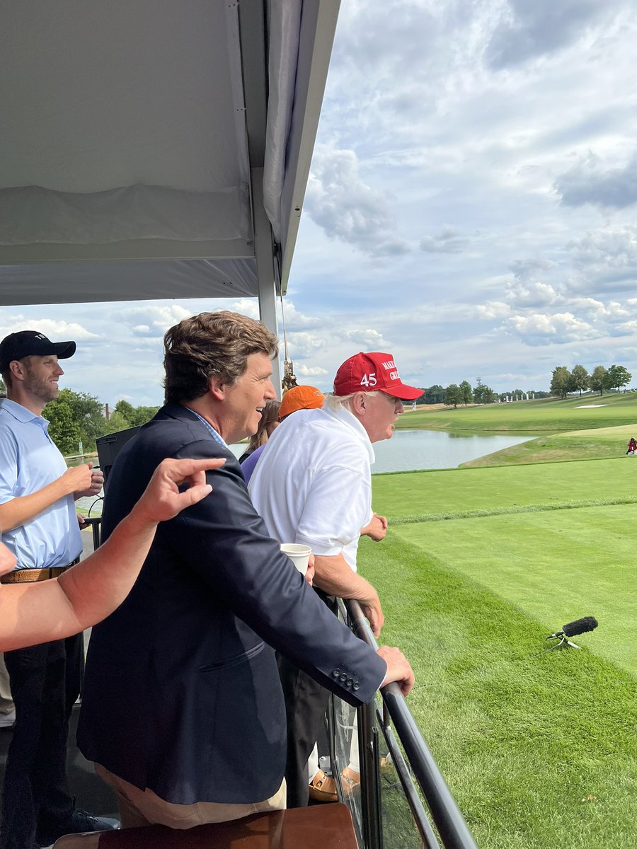 realDerekUtley's tweet photo. Moments ago Tucker Carlson arrived  to the Presidents box with roaring cheers from fans at the site of 2 great Americans. https://t.co/bH7xzcSPWZ