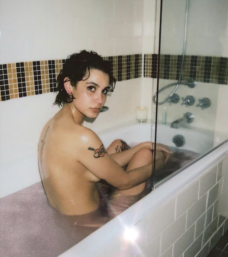 Sophia ali topless 💖 Topless Sophia Lieberman Looks Hot Whil