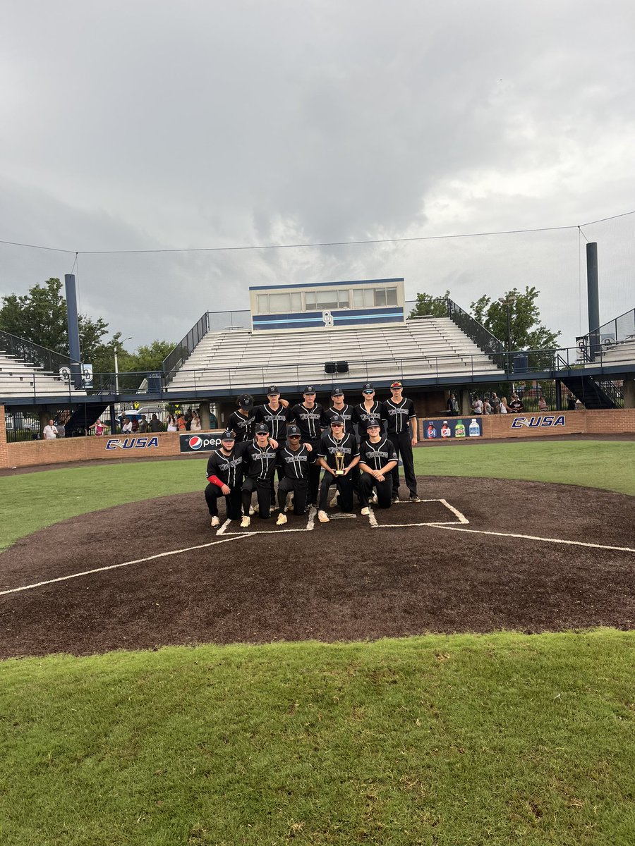 DynamicBaseball's tweet photo. Congrats to @SnyderBaseball on
taking home the 17u #DynamicODU taking down a tough @WWildthings. Congrats to winner and runner up! https://t.co/dkWIzTO5K2