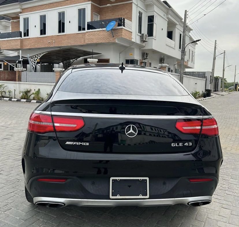 echidiimemotors's tweet photo. 🏁👴🏾🏁
Make: Mercedes Benz
Model: GLE43
Year of manufacture: 2017
Condition: Foreign Used
Transmission: Automatic
Price:₦45,000,000
Location: Lagos
For more inquiries Dm on WhatsApp:+2347036231617
#247echi https://t.co/YtSfeSshUt