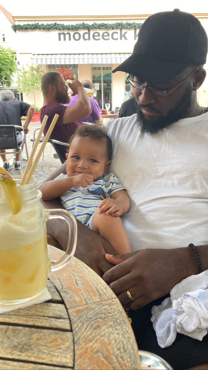 Sunday summer walk, lemonade in the city, family quality time and bbq deliciousness. 10/10 happiness tank is filled ☀️