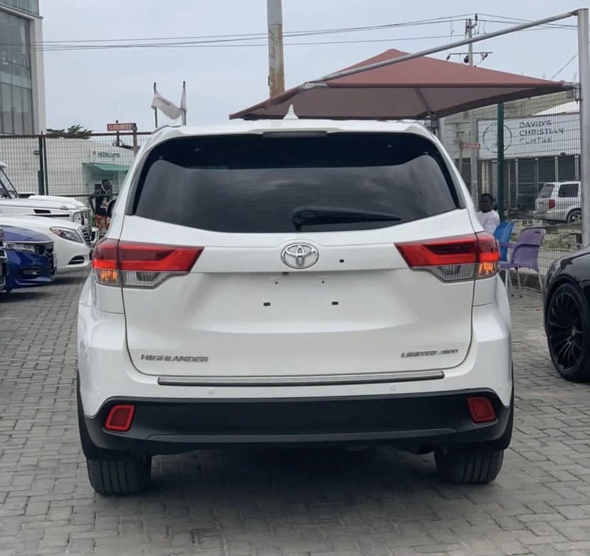 echidiimemotors's tweet photo. 🏁👴🏾🏁
Make: Toyota
Model: Highlander Limited
Year of manufacture: 2018
Condition: Foreign Used
Transmission: Automatic
Price:₦Dm
Location: Lagos
For more inquiries Dm on WhatsApp:+2347036231617
#247echi https://t.co/dce2FlRquF