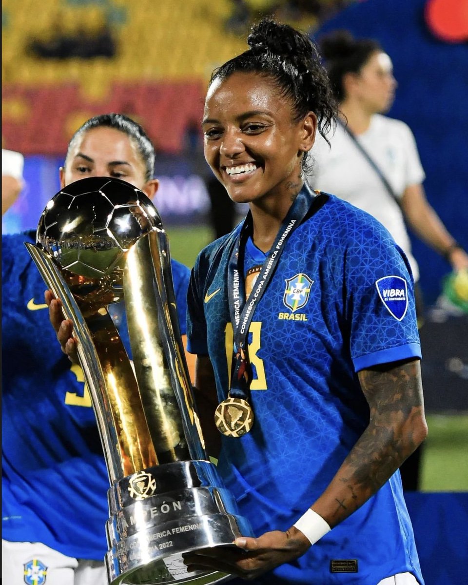 Campeona de Europa y campeona de Copa américa. 2 de los lujosos nuevos Fichajes del Barça. 

Lucy Bronze & Geysi Ferreira.
💙❤️🎉 #WEURO2022 #CopaAmericaFemenina