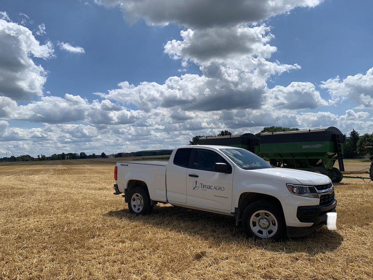 Come on mom! Nice hot Sunday in the field, taking off another <a href="/TimacAgroCanada/">Timac Agro Canada</a> stabilizer trial