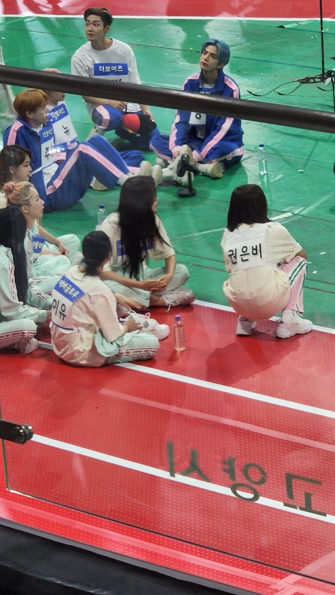 TBZGLOW ISAC
#THEBOYZ #EVERGLOW