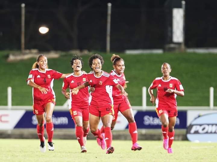 JoeyTau's tweet photo. Too good #TeamPNG 🇵🇬🇵🇬 @OFCfootball Women's Nations Cup 2022 Champions! 🏆 Congrats ladies. #PapuaNiugini #YumiGo #PNGUp https://t.co/6BT4VfMFaf