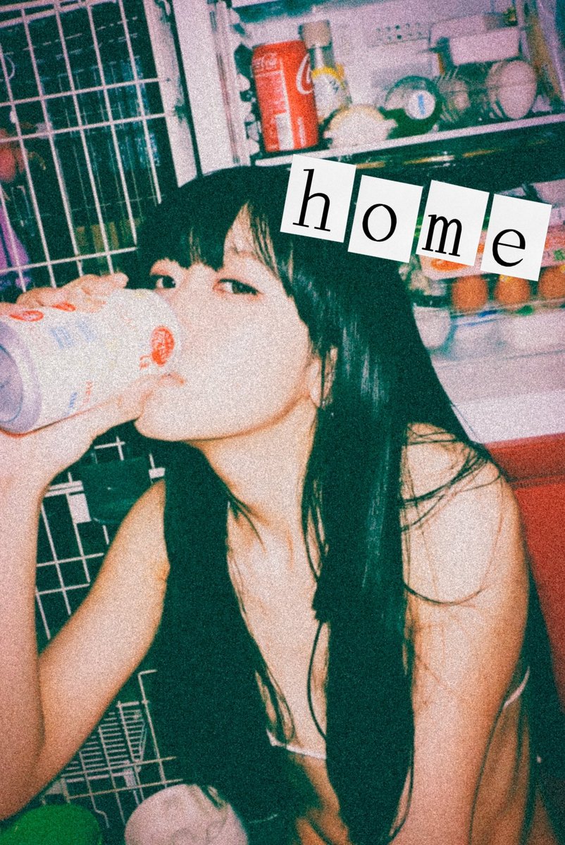 eye10100's tweet photo. 【Info.φ(ﾟ ﾟ )】

官能写真家Turkeyさんとの新作写真集が販売中です❤︎

今回の撮影場所はわたしの自宅。
昭和の古民家物件でヌードになったり縛られたり猫と遊んだり…

本当に"丸裸"な一作、
是非ともご堪能ください！

■Turkey#112 "home"
▷https://t.co/vkOkkU6iXq https://t.co/KK8DiRHEzf