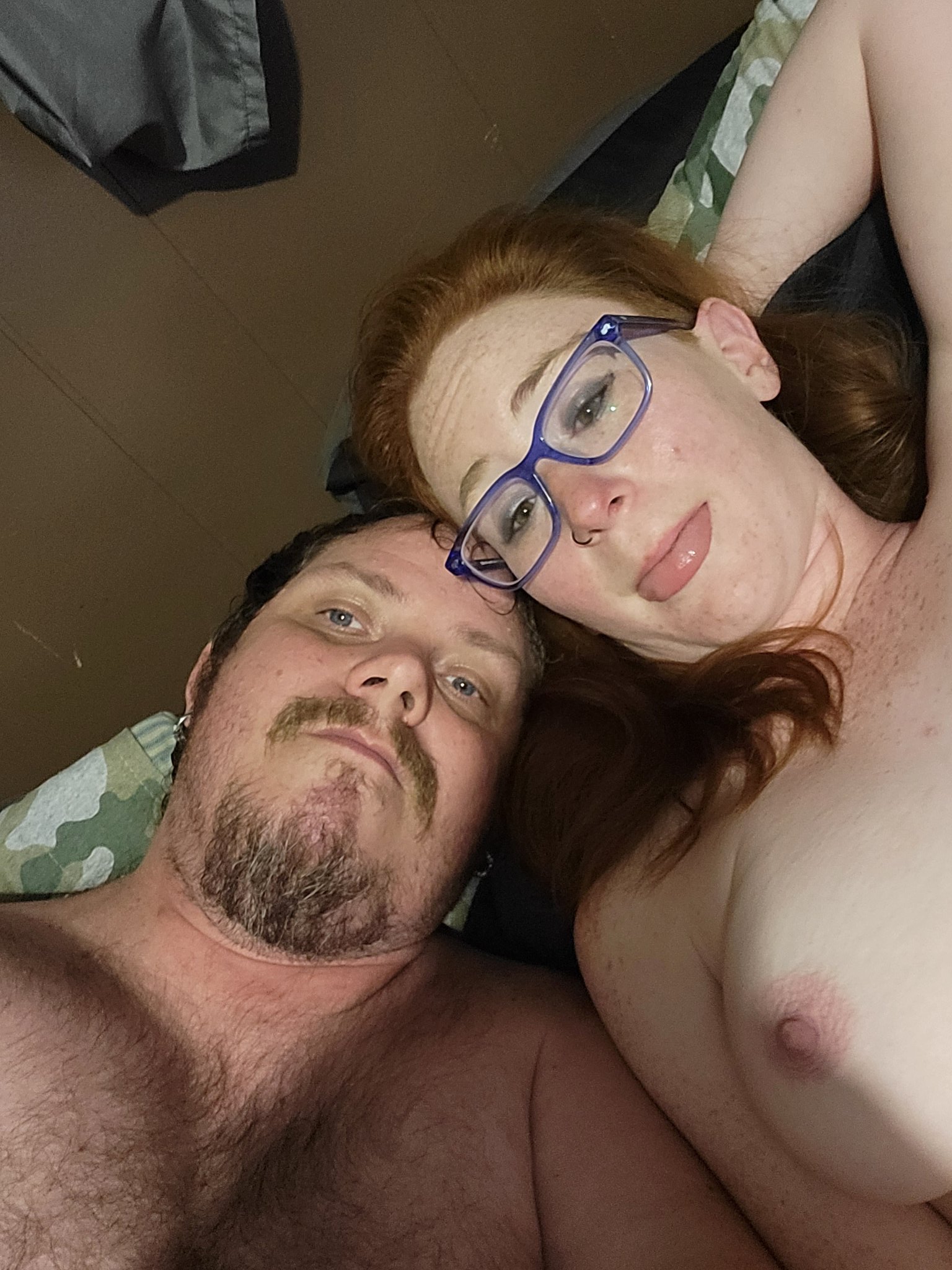 Me and hubby on https://t.co/1zYZIndNVm https://t.co/tSgaTwxzdI