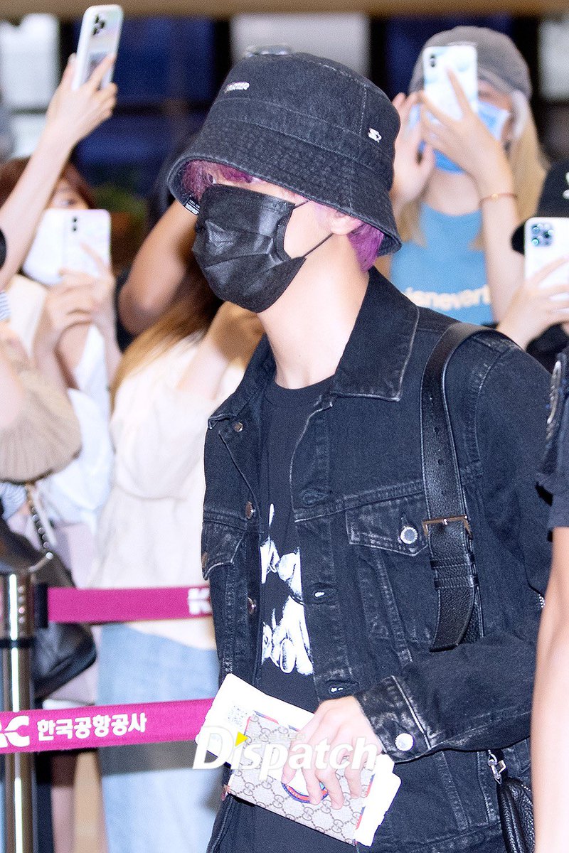 sm_nctmx's tweet photo. [PRENSA] 010822 #HAECHAN en el Aeropuerto Internacional de Gimpo camino a Japón para NCTzen 127-JAPAN Meeting 2022 'School 127'
#NCT #NCT127 https://t.co/oeFvddazaa