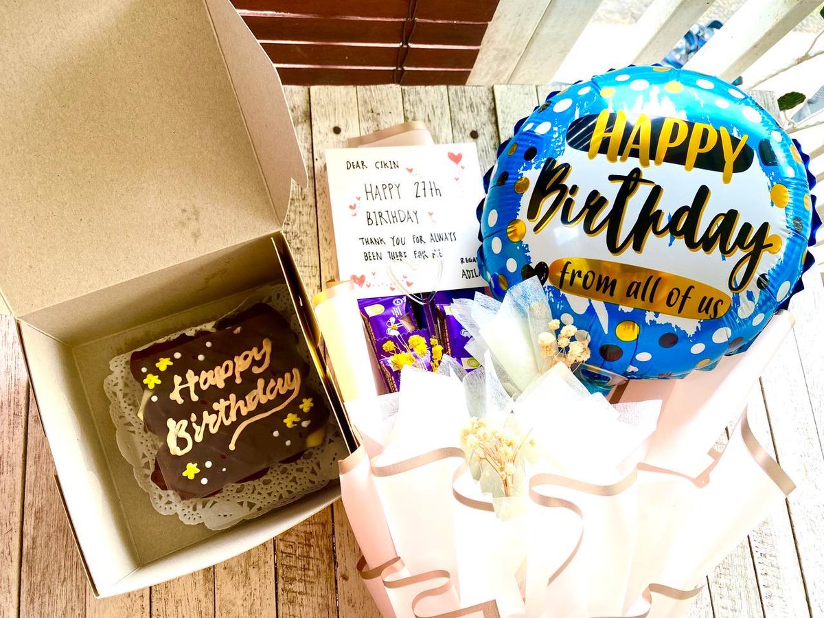 FaaMariani's tweet photo. Helo sis ada tak pakej surprise delivery bawah 60 ringgit je sis? 
Ada sis, pape roger 

https://t.co/LQOVE20jjR

Pakejnya                      Hasilnya 😍 https://t.co/ibJ3GSwBWQ
