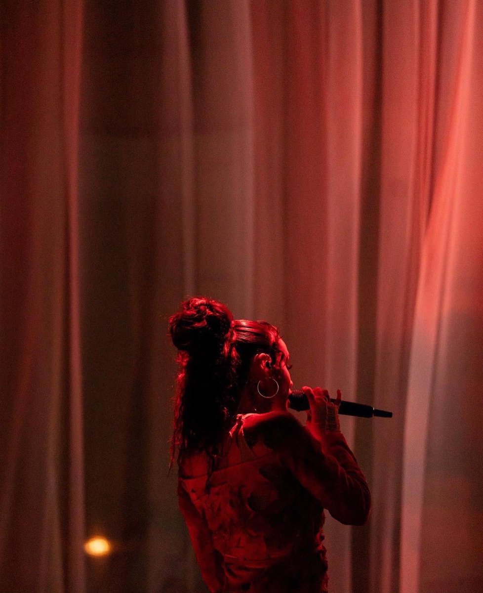 kehlanidiaryy's tweet photo. More photos of Kehlani at the Blue Water Road Trip Tour last night in Raleigh, NC. | 📸- @bluewaterroadtrip https://t.co/EBn4QVsFxg