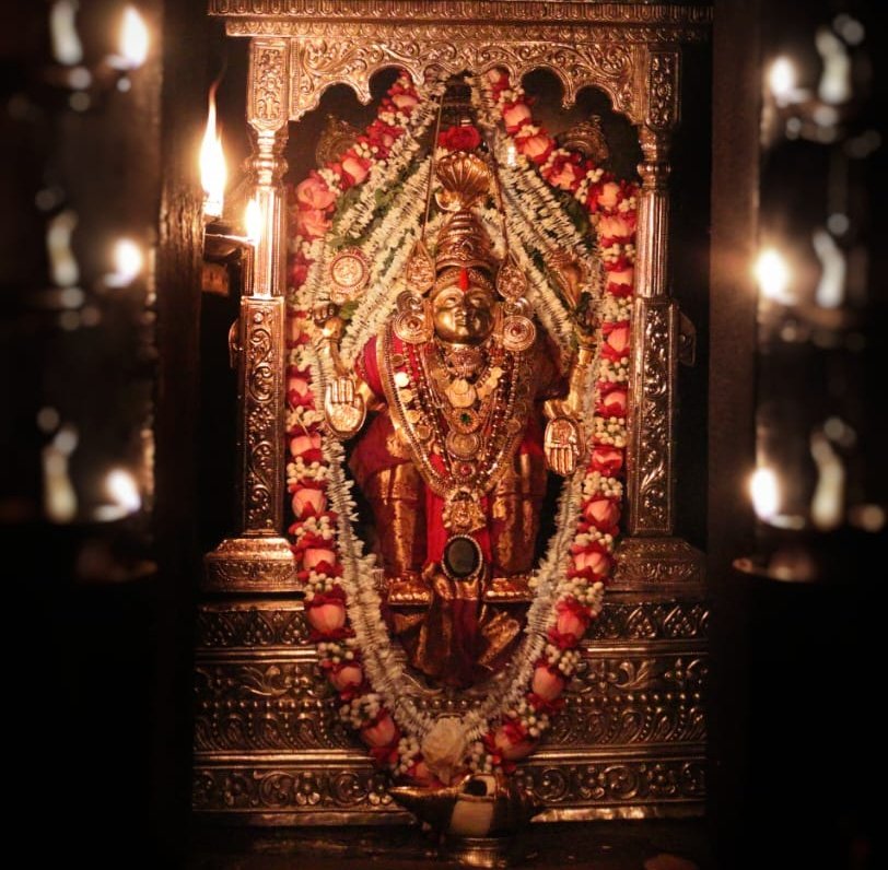 KateelShri's tweet photo. ಕಟೀಲು ಶ್ರೀದುರ್ಗಾಪರಮೇಶ್ವರಿ ಅಮ್ಮನವರ ಇವತ್ತಿನ ಅಲಂಕಾರ 01-08-2022 https://t.co/Cr875rz7iP