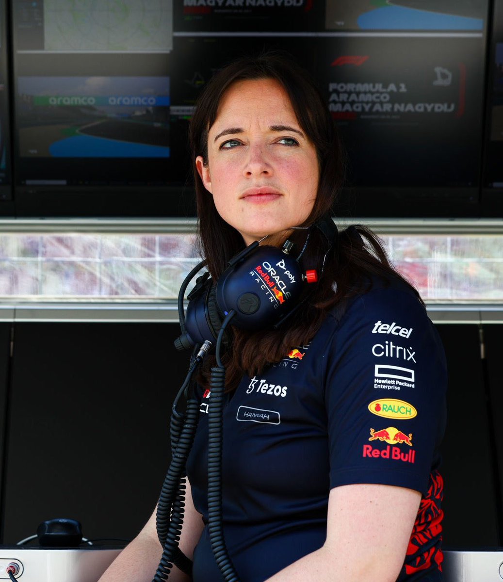 La que creen que envidiamos / La que en realidad envidiamos.