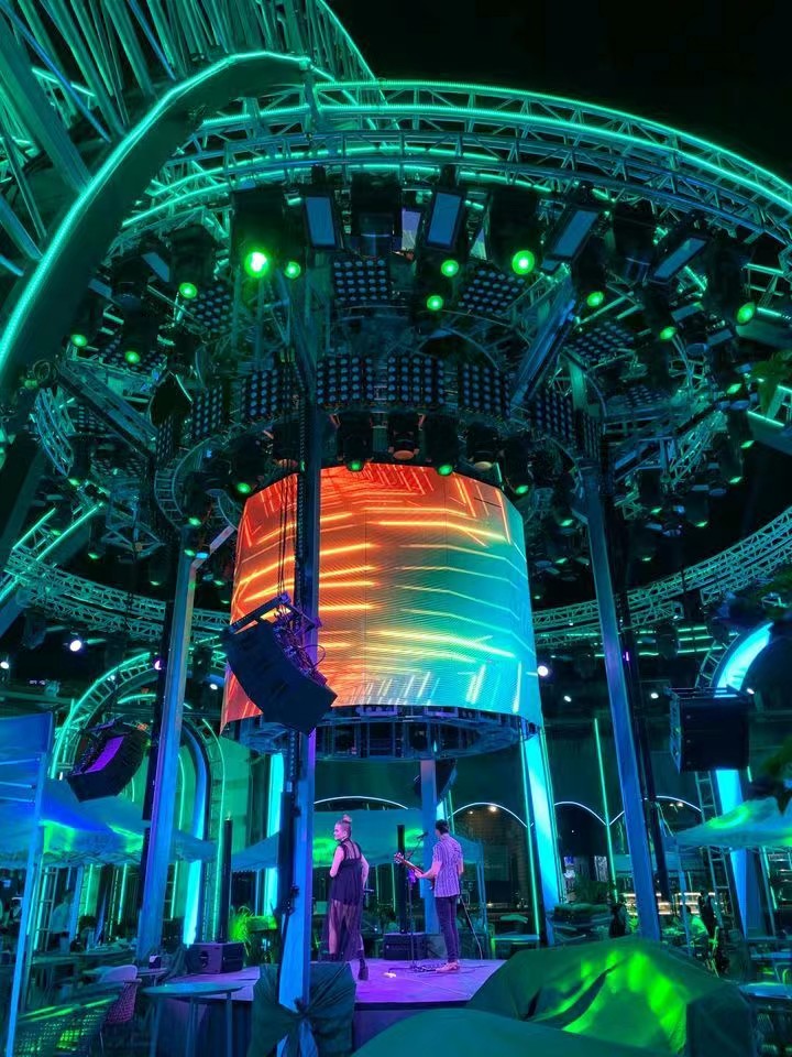 scarlet03081482's tweet image. In addition to excellent performers, a perfect activity scene is not without stage lighting and screen modification
Contact #SoStron to know more about #LEDTransparentScreen.
Website: sostron.com
Email: scarlett@sostron.com
Phone: +86 16607471074 (WhatsApp)
