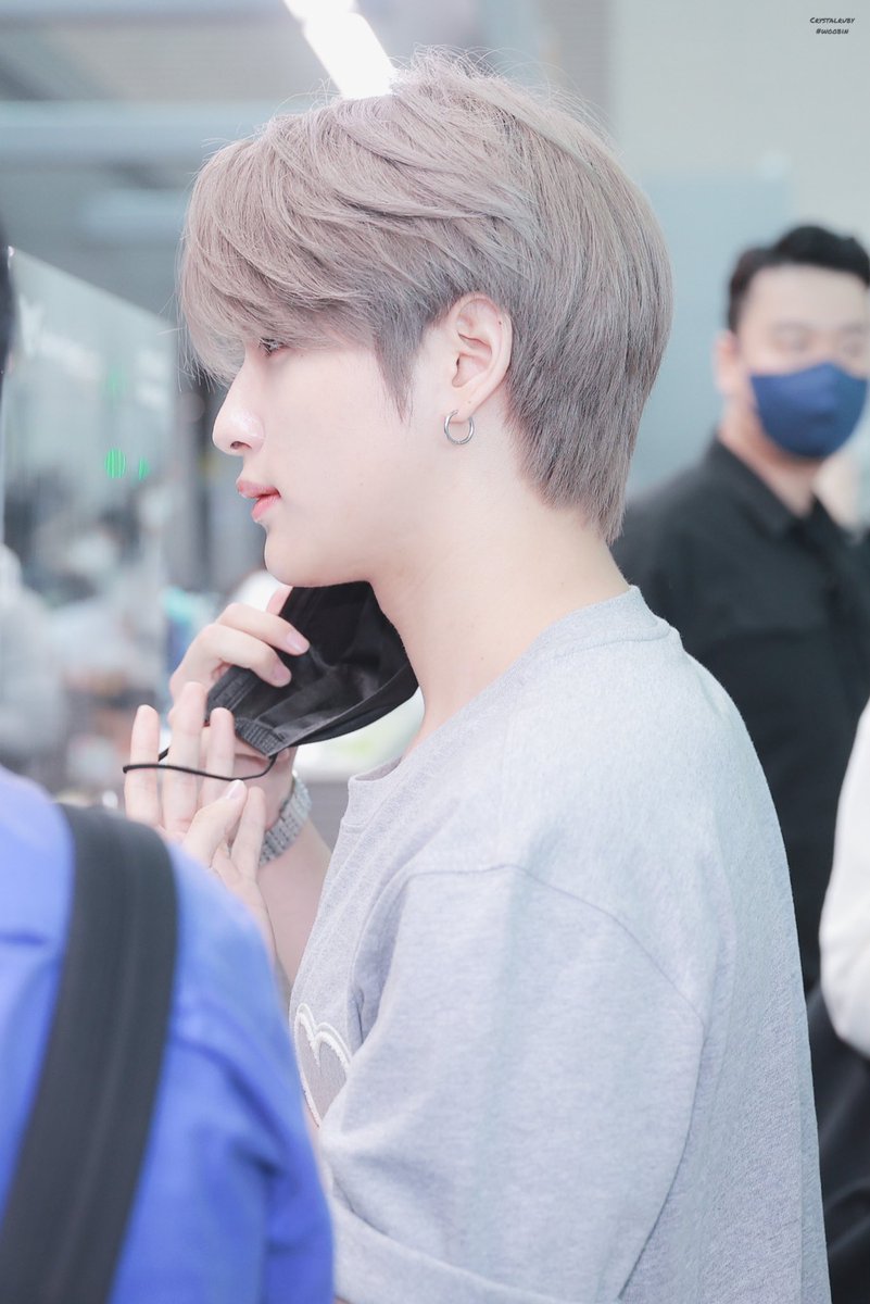 seorubyst's tweet image. Woobin nailed every departure airport  preview 💗