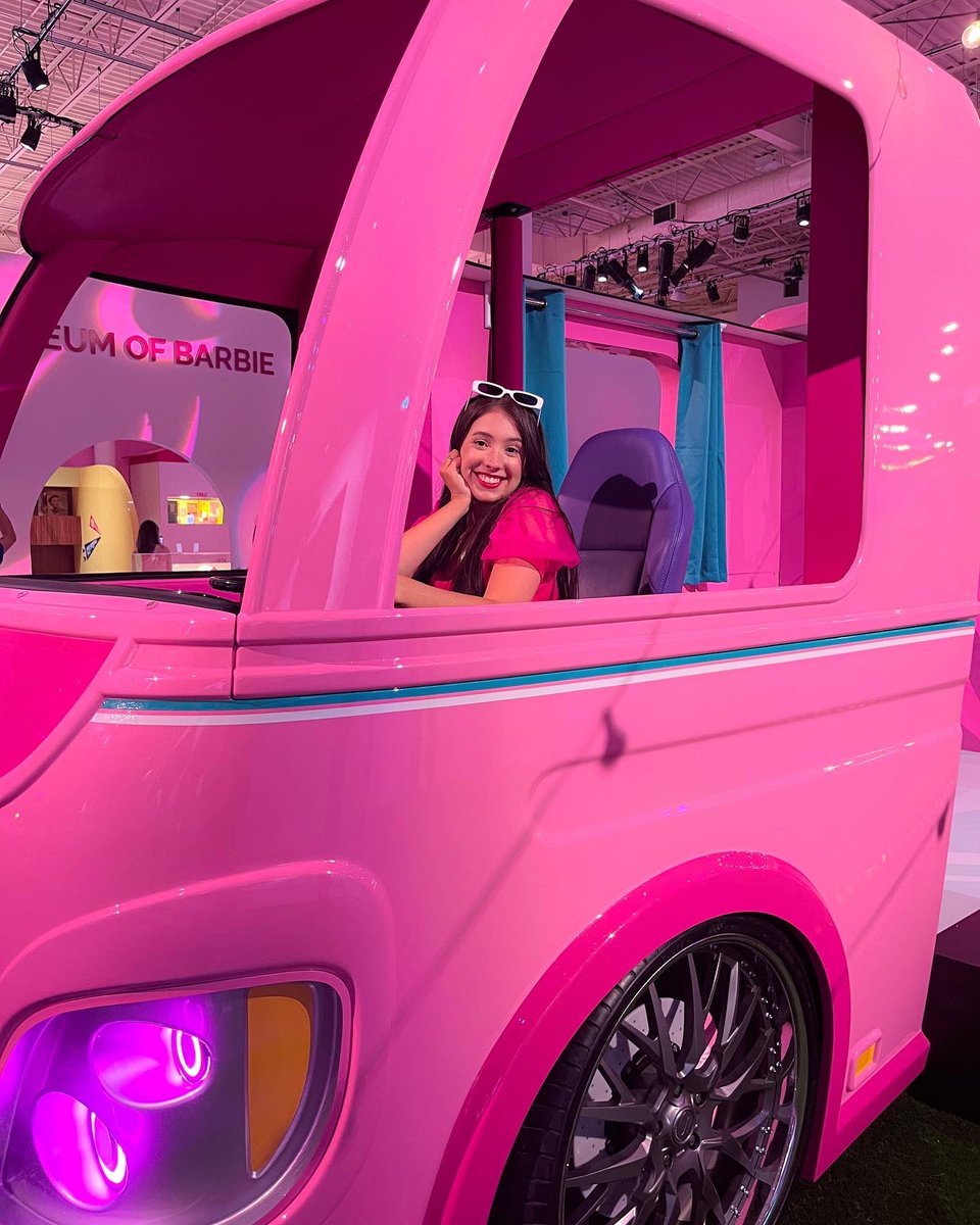 getupandglowpod's tweet photo. Hiya Ken…wanna go for a ride?🎀 https://t.co/IJOIyx9Tm6