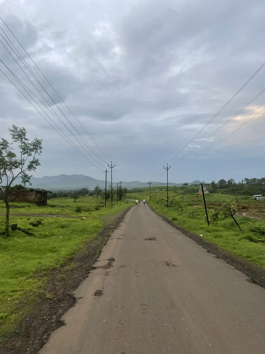 Ashutosh084B's tweet photo. 15 weeks to the half marathon event another productive weel with hill runs, speed workout, long runs and easy runs #weekendlifestyle https://t.co/gWxVbnTwad