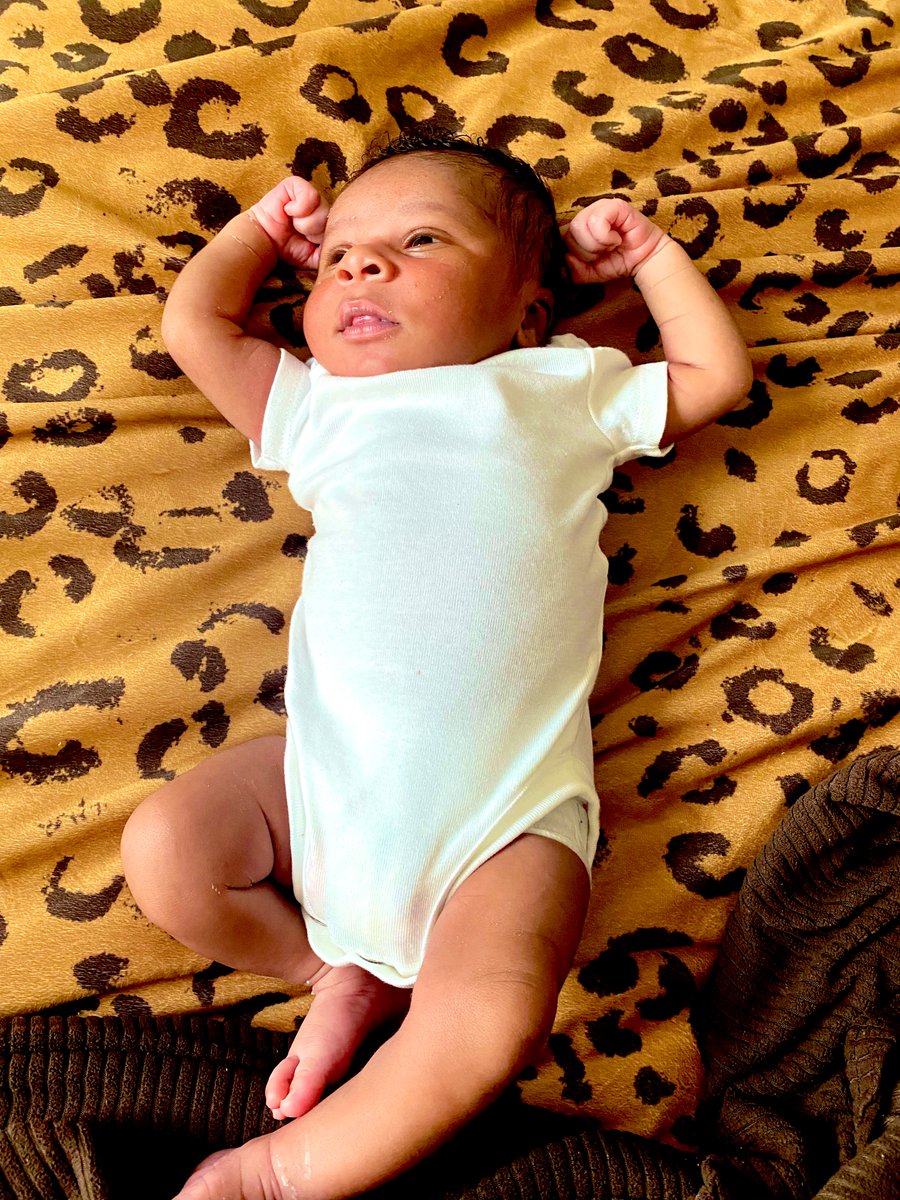 TorHerHeart's tweet photo. Hey Dad, can I flex 💪🏾 on ‘em quick? Absolutely‼️ #Krue https://t.co/zmSrA4PBQF