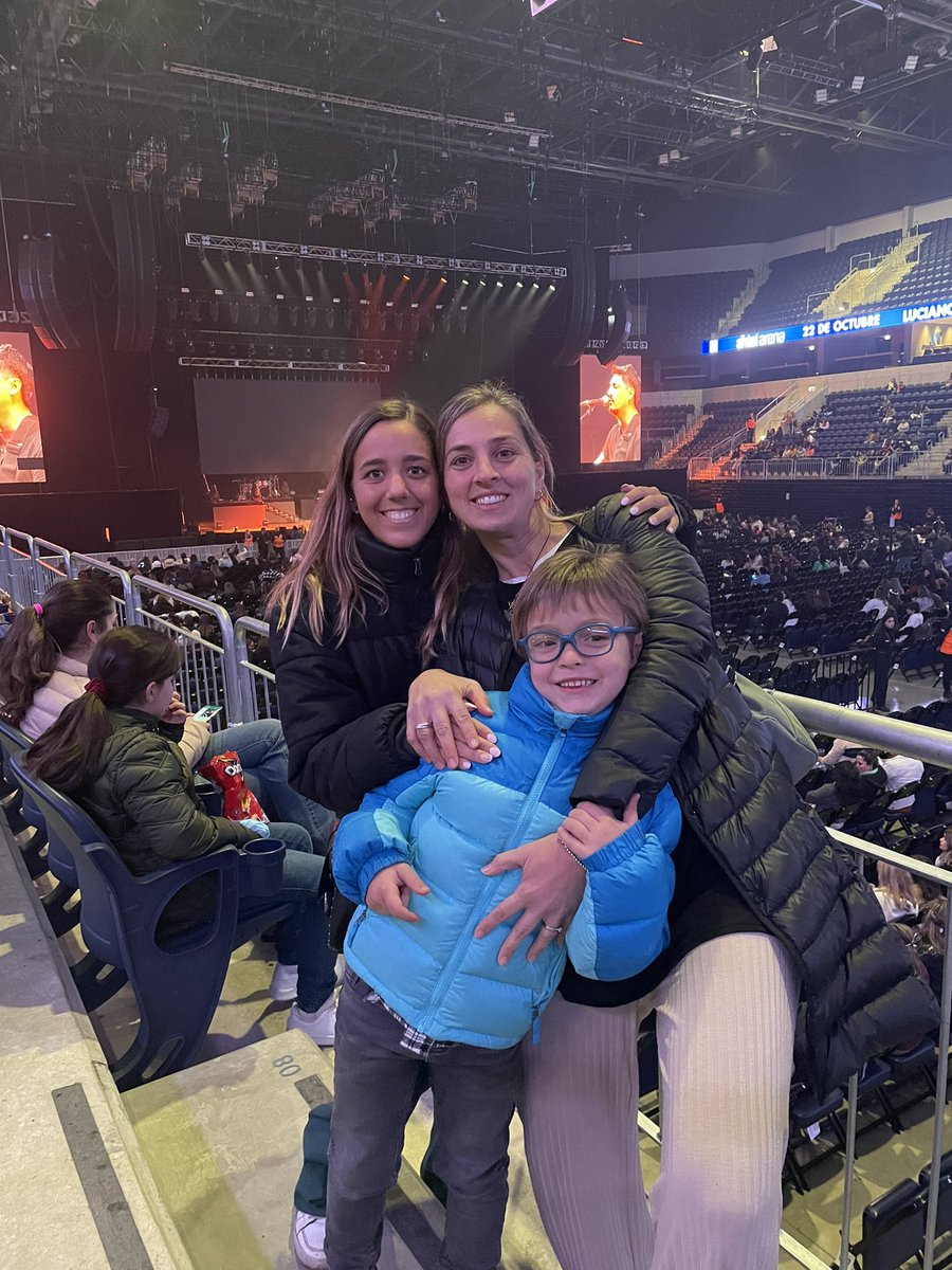 solrainelli1's tweet photo. #YatraEnAntelArena ATR🤩🤩🤩 https://t.co/tpDksAYuPB