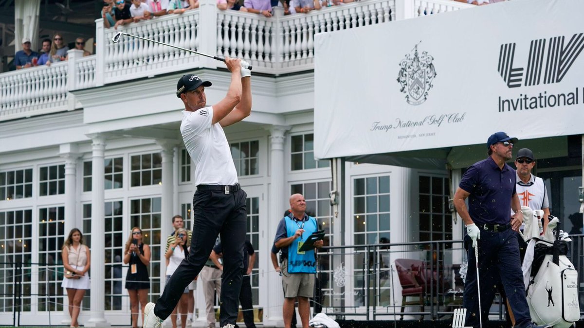 LIVGOLFInv_'s tweet photo. @golfweek Congratulation Henrik Stenson! You are a great champion. 

Al salamu alaykum https://t.co/9ScEbX5n0i