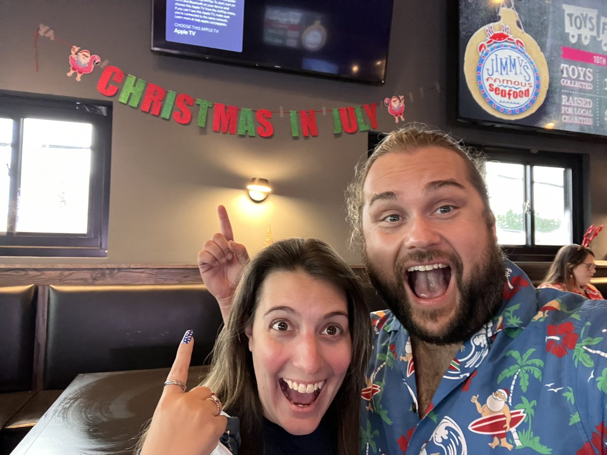 brandocash's tweet image. It’s Christmas in July @JimmysSeafood!  #GetFamous #FamousFamily