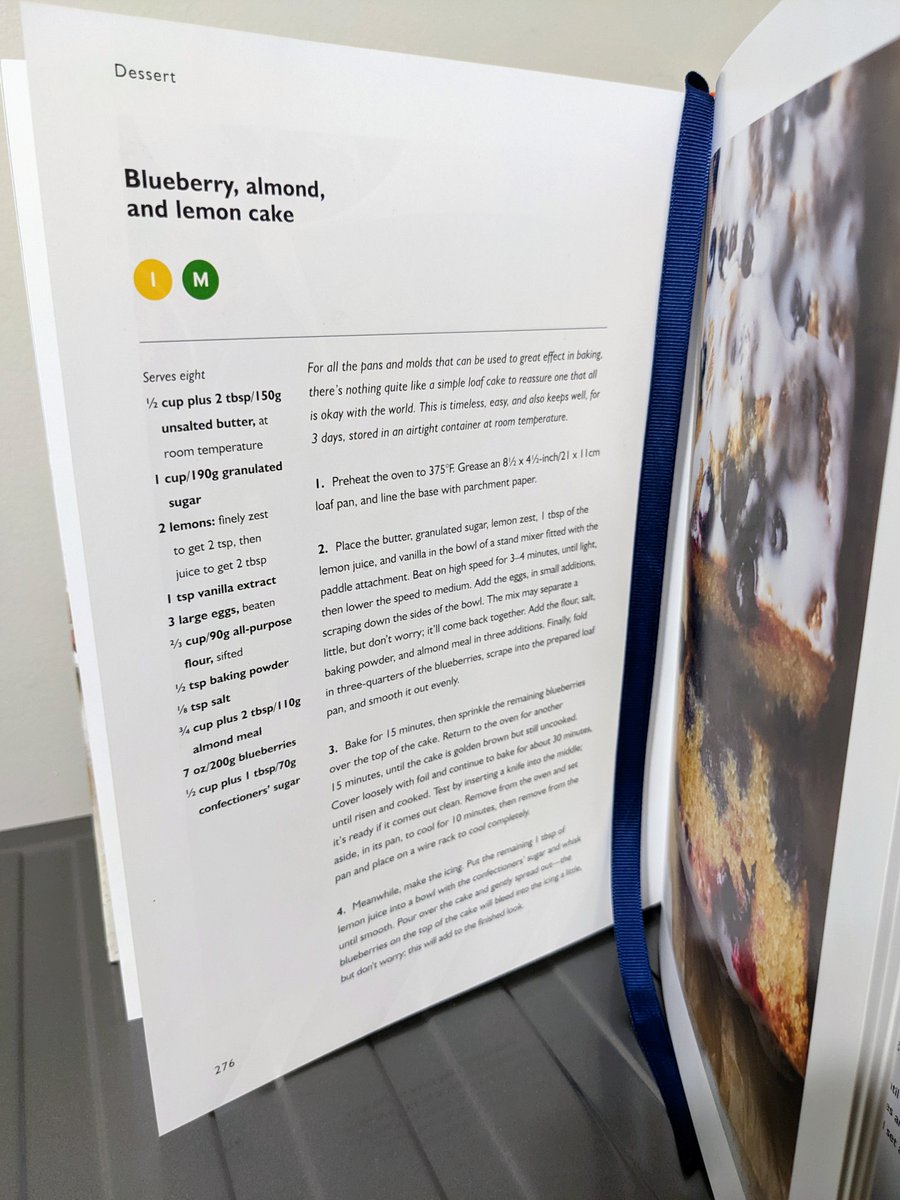TD2timeMVP's tweet photo. Rebecca made another blueberry, almond, and lemon cake using the recipe from the cookbook Ottolenghi Simple by Yotam Ottolenghi. She picked the blueberries at Herndon Hills Farm in Durham, North Carolina. 🫐 #rgli🍴 https://t.co/8Xg78IwgAa