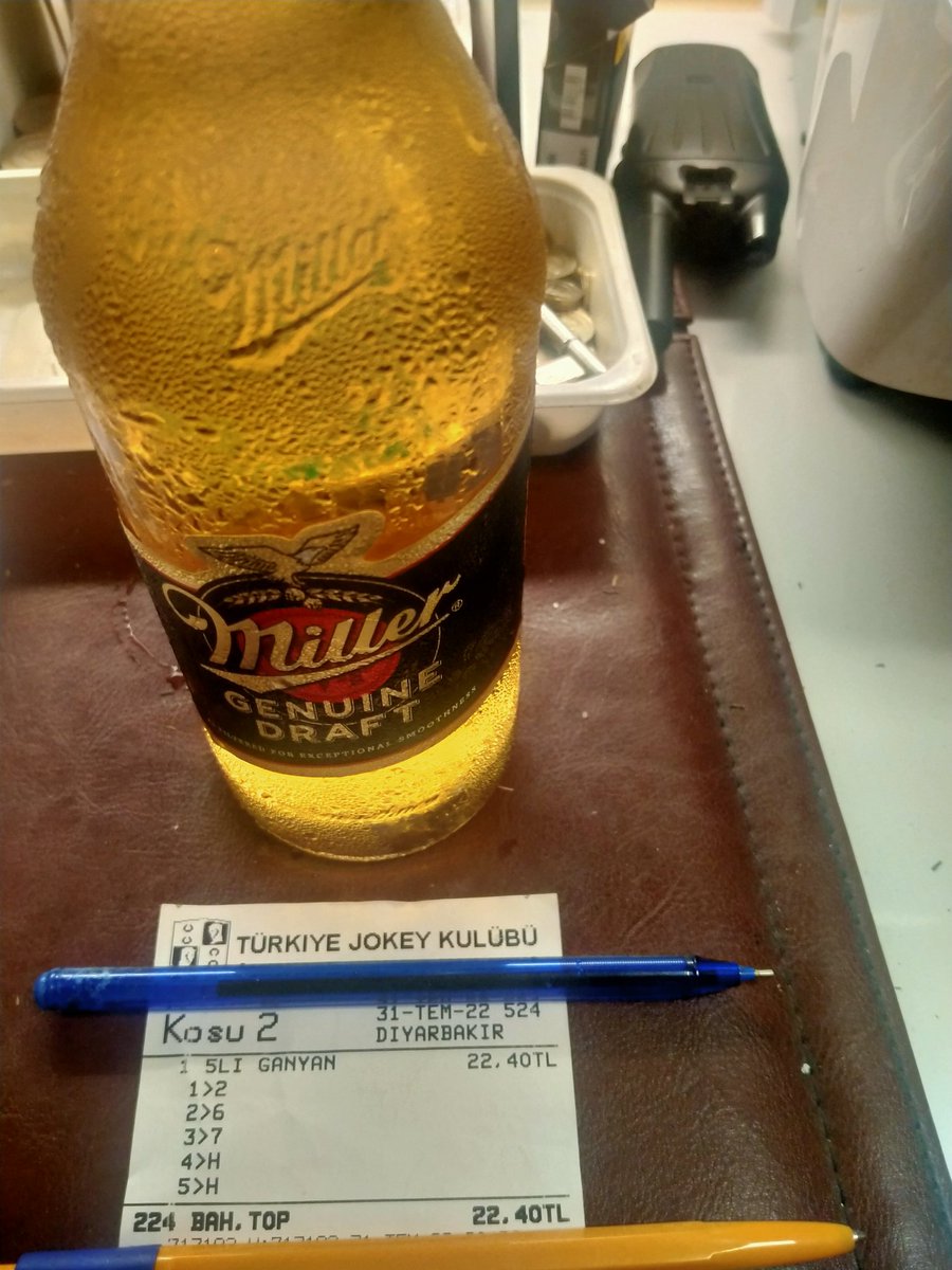 Ben içerim ayak ayak üstüne atip