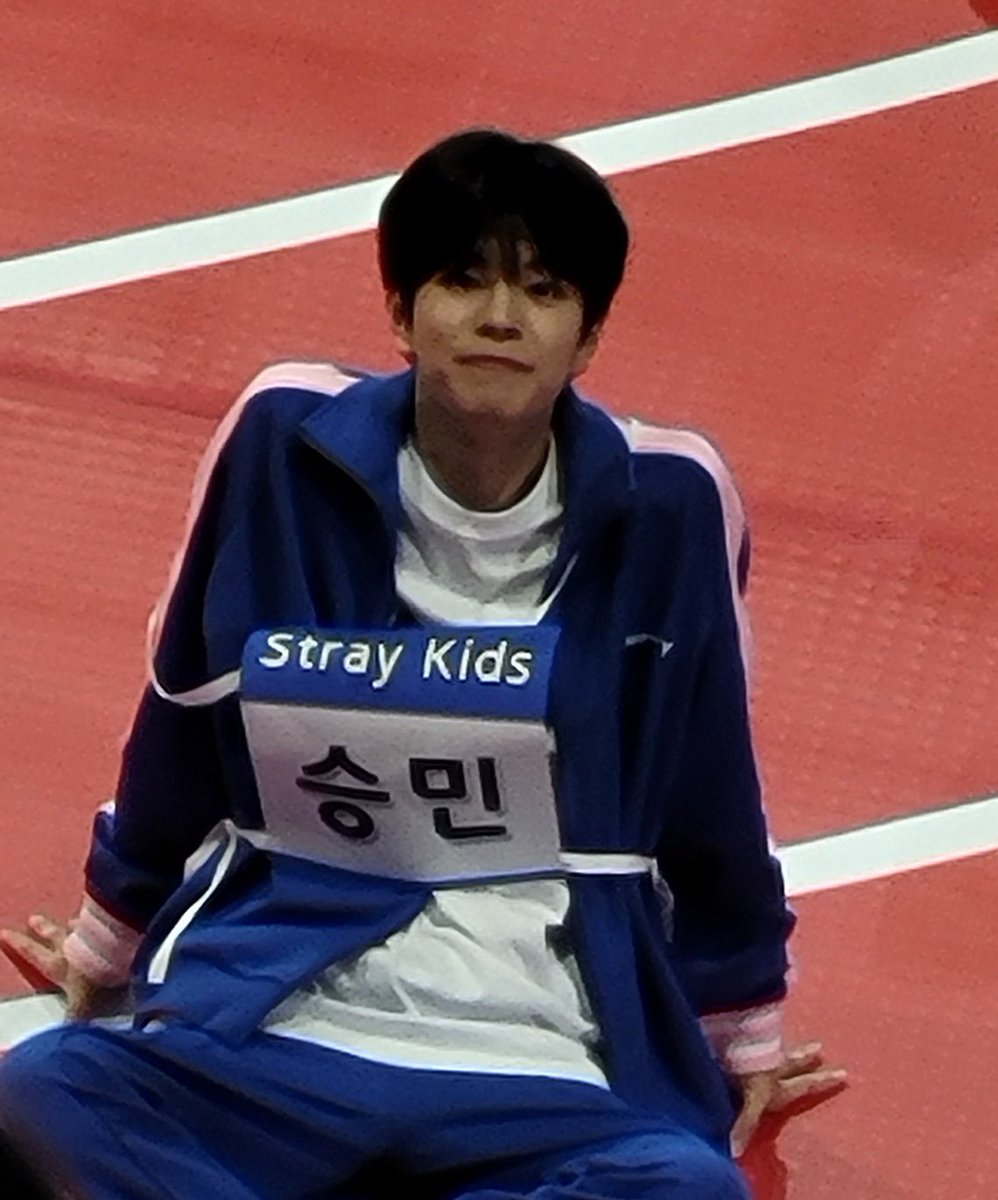 dailyseung2's tweet photo. ISAC 2018                            ISAC 2022 https://t.co/mvFv7vzB6X
