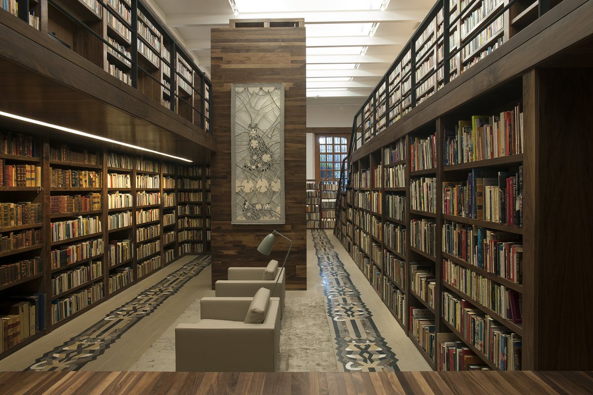 karlaccna's tweet photo. ¿Qué espacios para amantes de los libros consideran imperdibles en la Ciudad de México? Por favor comenten sus lugares favoritos como librerías, bibliotecas, espacios de lectura, cafebrerías, museos y esas cosas bellas 🫶 https://t.co/NFqaJ98XJ2
