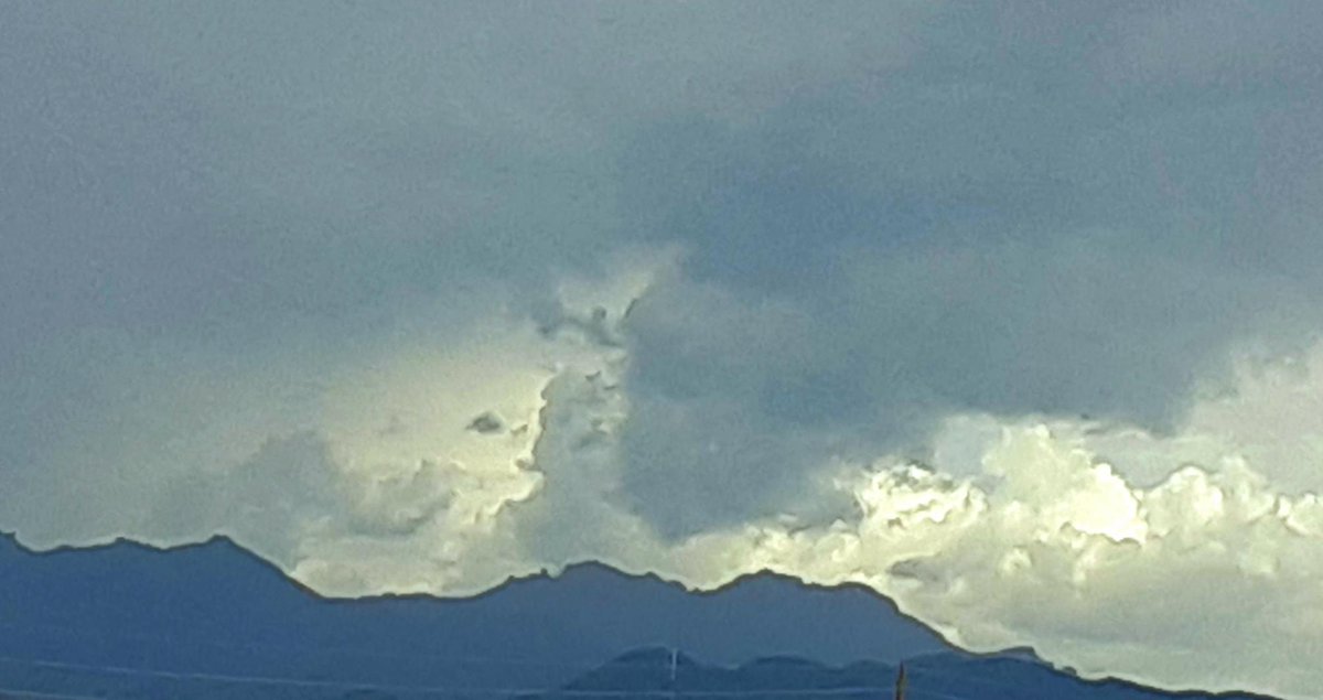 aladreth's tweet photo. #FaceInClouds ????? #SundayFunday #Route66 #fotobyaladreth #Rain #Arizona #SundayDrive https://t.co/llIxqZFRXg