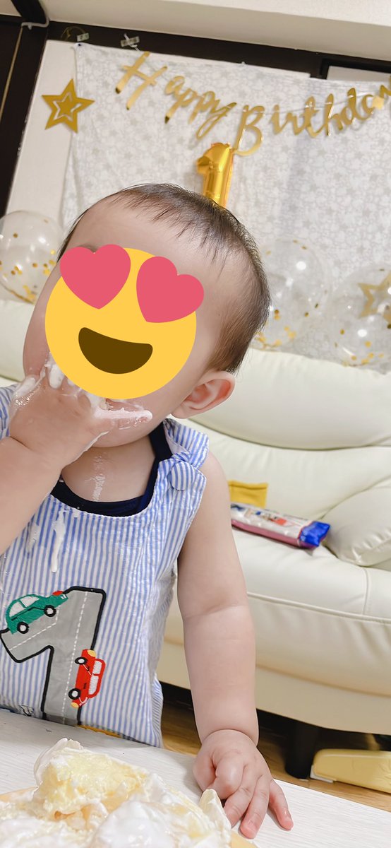 2_tgq's tweet photo. 1歳🥹 https://t.co/Y6jQrpaLtO