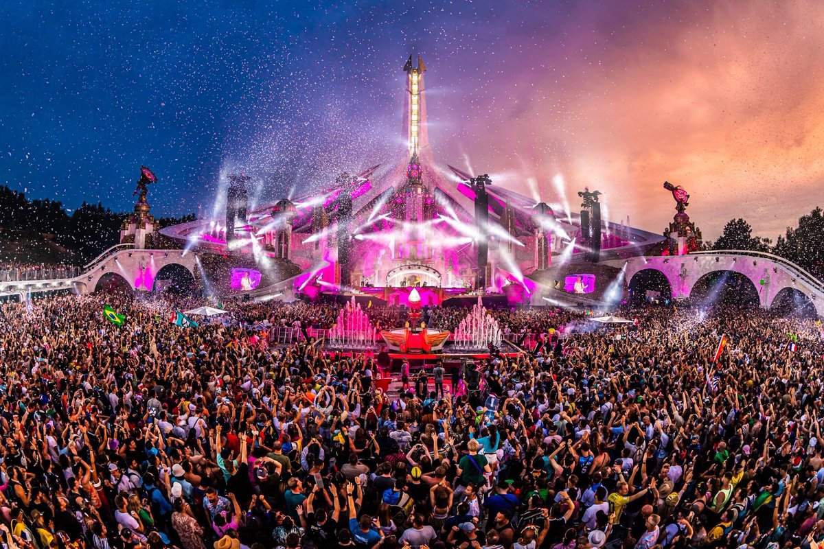 TomorrowlandATL's tweet photo. As the pulse of the Cristal is slowly fading, it is time to hide it from the eyes of the world and shut down until it is time to reveal it once more. You have all been part of this. This story will be told to new generations to come.

Live Today, Love Tomorrow, Unite Forever. https://t.co/4GST6SNXuu