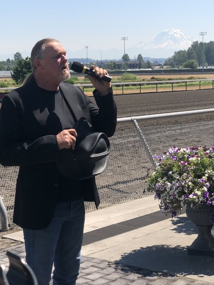 Trace Adkins band tweet media