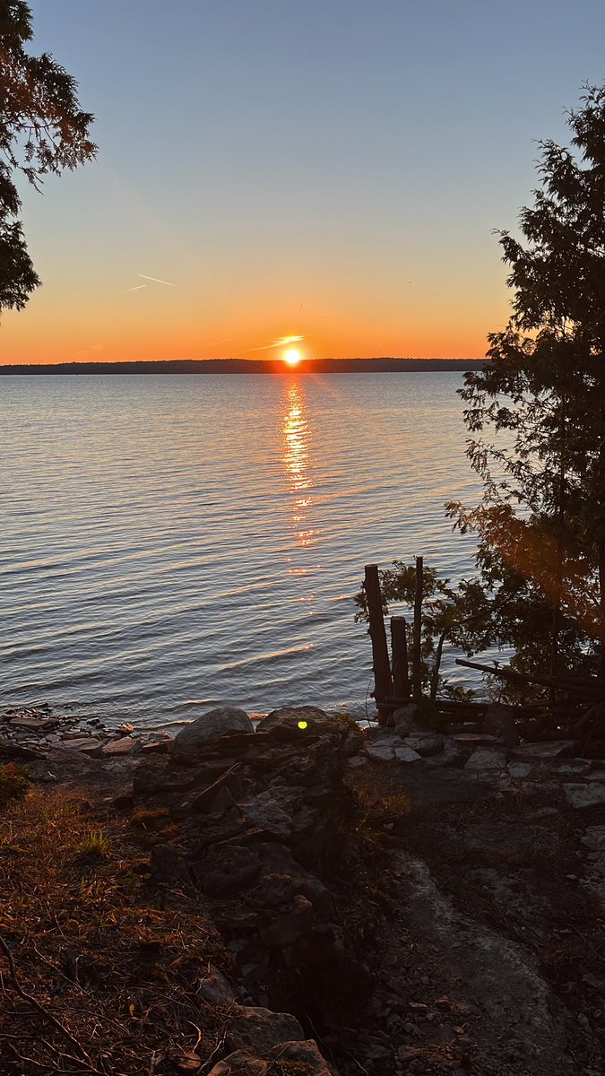 DoctorRyanLove's tweet photo. Back to city life tomorrowโฆโฆugh! #Manitoulin #DoIHaveTo https://t.co/qddxXqRETq