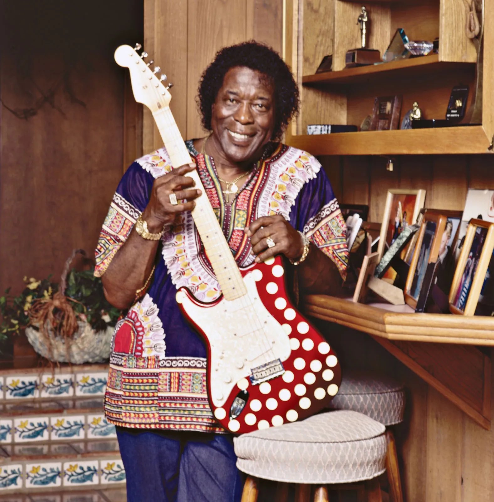 We lost two icons today, but Buddy Guy is still here and he turned 86 today. Happy birthday to a true legend. 