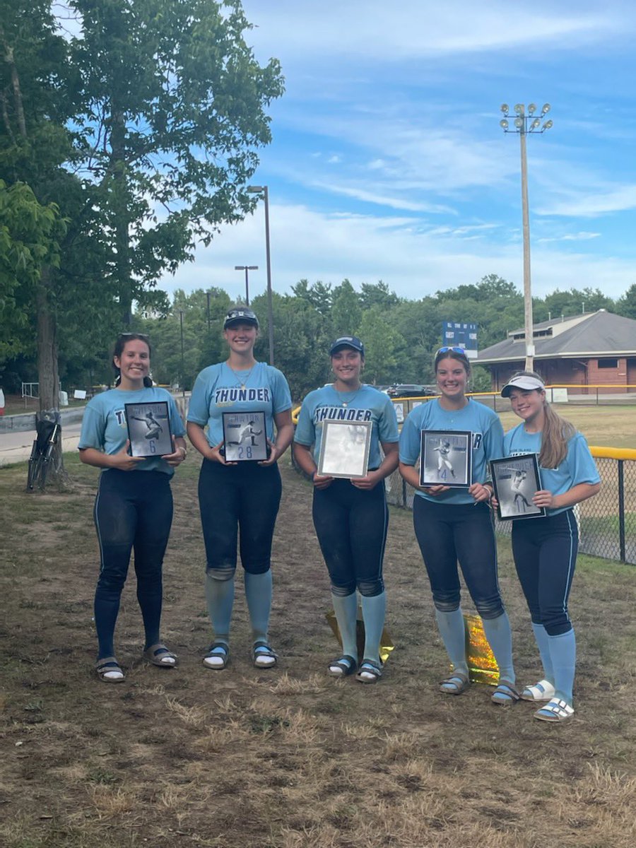 RhodePremier's tweet photo. Excited to send these 5 off to college!  What an amazing group of not just players but people!  Their leadership was a instrumental in our teams success this year. Best of luck in your next chapter!  @DrewSoftball @CCSUsoftball @RhodySoftball @GoValiants https://t.co/gR2Yajzn5A