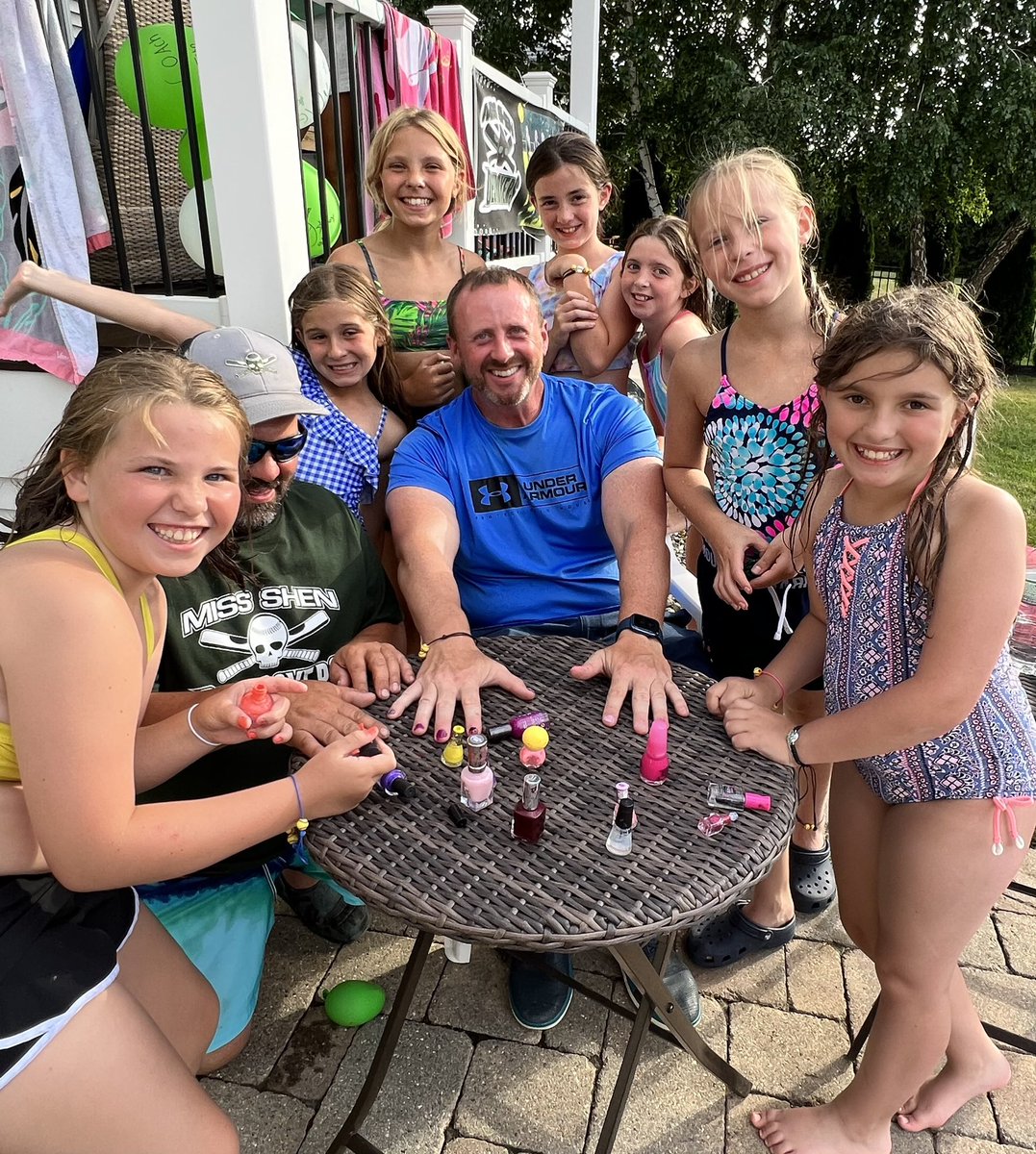 KaraGranato's tweet photo. When you come in first place for #HUDMO and get to paint your coaches nails. A deal is a deal. 💅 #Destroyers💚🥎☠️ https://t.co/rM394kF6wM