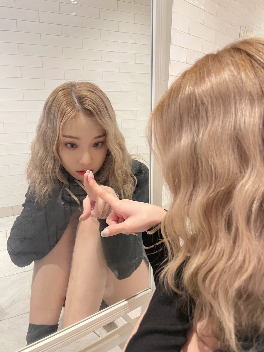 iWinter_u's tweet photo. 굿몰닝
둘이될수없어 https://t.co/26phfHO38L