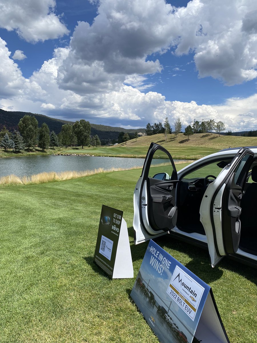 No one won the car. Everyone came to work. I got stuck in a ditch. Don’t ask. Member/guest ✅ <a href="/TenholderTurf95/">Andrew Tenholder</a> and team did a great job. Hard work pays off #TrustTheProcess