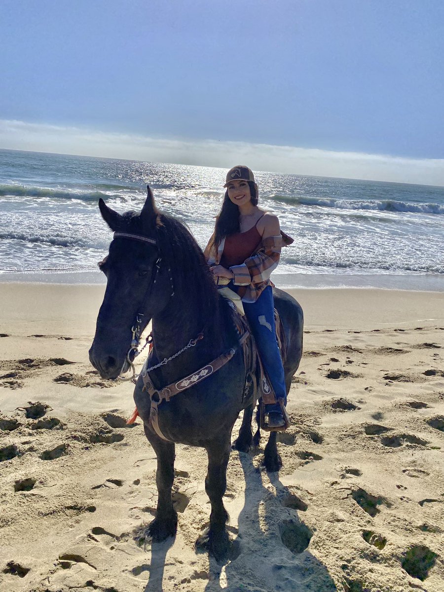 briannarc__'s tweet photo. most peace I’ve ever felt. 🤍 https://t.co/4fInXNWGZ5