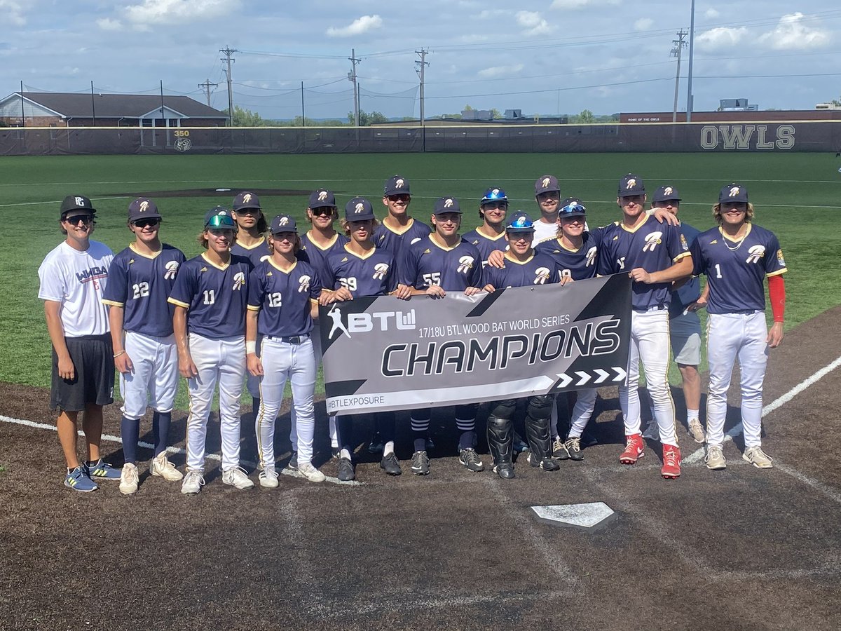 AdidasAsBSB's tweet photo. Congrats to Adidas Academy 17u National on their tournament win. https://t.co/MNbRIJiRzL