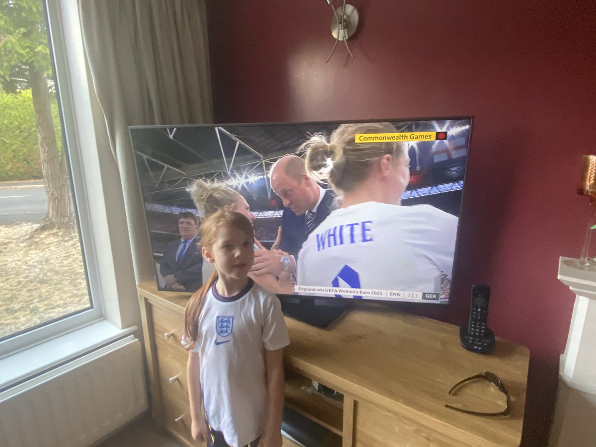 When your daughter waits by the tv to see her hero so you can try and take a picture of her with <a href="/ellsbells89/">Ellen White</a>! Inspiring - she can’t wait to represent <a href="/FleetTownColts/">Fleet Town Colts FC</a> again in September. <a href="/ellsbells89/">Ellen White</a> if you are ever near Fleet we’d love for you to come to a game.