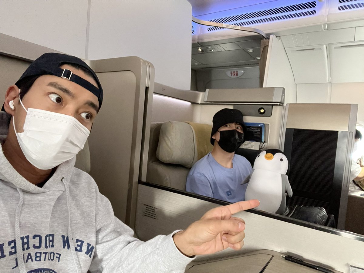 xxwonkyuxx's tweet photo. yaampun malem masih berdua paginya udah punya bayi 🐧 https://t.co/xVyU8py3lf
