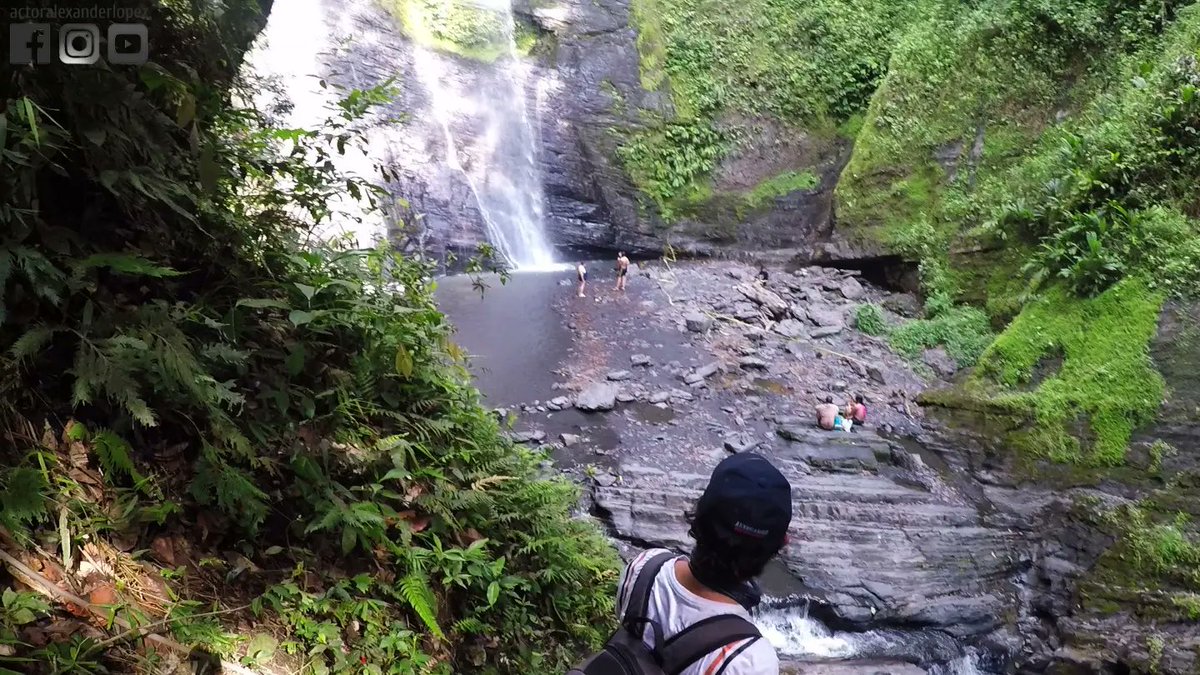 EmpaquePues's tweet image. Fijar un rumbo y cruzar caminos para llegar a él, es una de mis fascinaciones. Luego, sentarse frente a una cascada y escuchar su música, es una de las mejores maneras para encontrarse a uno mismo.
•
#EmpaquePues #ViajandoxColombia #cundinamarca #tobia #nimaima #nocaima #guevara