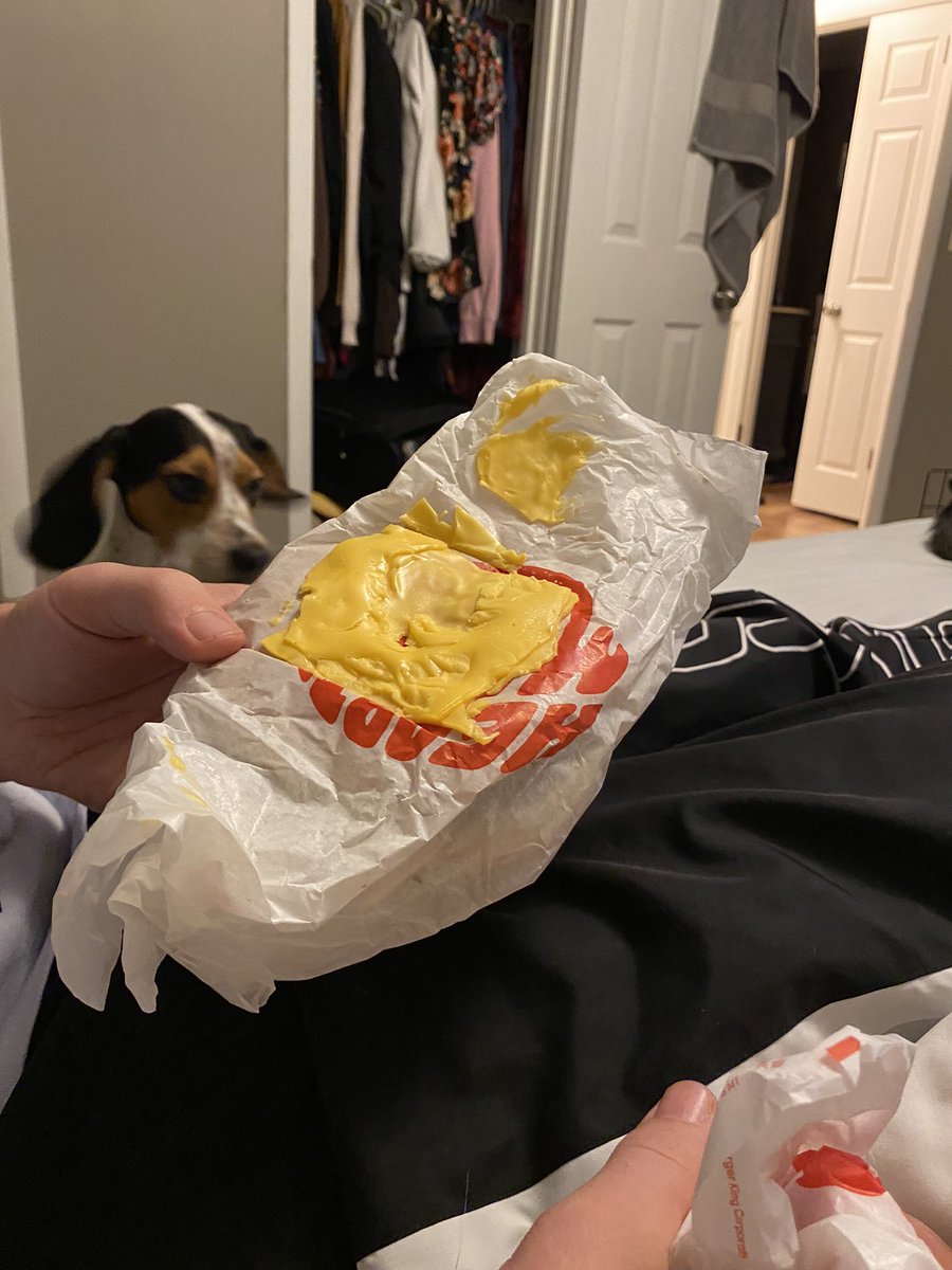 jenyaface's tweet photo. @BurgerKing apparently when you ask for an impossible whopper with cheese you need to specify that you want it on the actual burger 🙄 https://t.co/Ab8n3glkEm