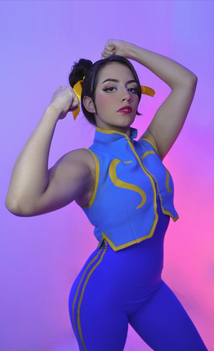 SahoryVon's tweet photo. 💪🏻( ◜‿◝ )♡
#chunlicosplay #chunli #chunlialpha #fitnesscosplay #fitnessgirl #thicc #split #finalguxfortnite #streetfightercosplay #streetfighterchunli #streetfighterv #gamergirl #gamerlife #sexygeek #sexycoplayer #sexycoplay #kawaii #cosplaysofinstagram #cosplayoftheday https://t.co/WHc7i8rH6x