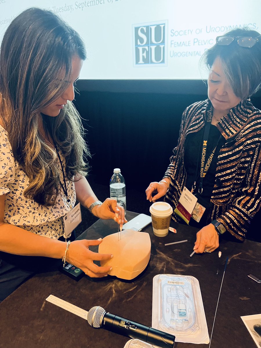 ZailaKassandra's tweet photo. Had an amazing time this past weekend at the 10th annual SUFU resident preceptorship! Great lectures and hands-on experience! Feeling excited about FPMRS! #sufures22 #latinxuro #latinasinmedicine https://t.co/6itNqeAn3h
