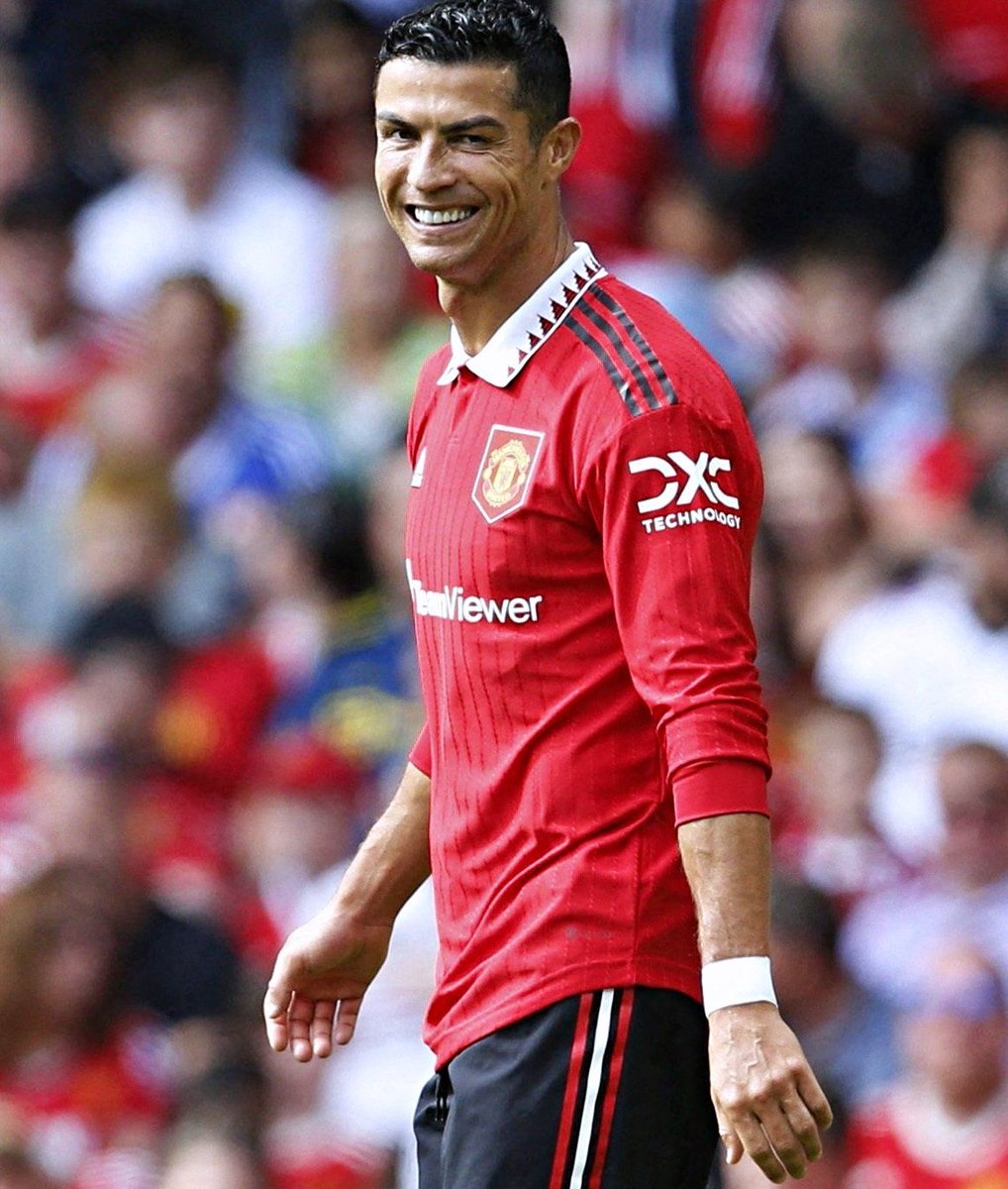 Before last Friday, there were lots of rumor about this Man from those Jealous Media. They said He's definitely leaving Manchester United and He's also submitted a transfer request. His potential next teams were CFC, FCBM &amp; ATM. Where are your rumors again today? Ungrateful souls