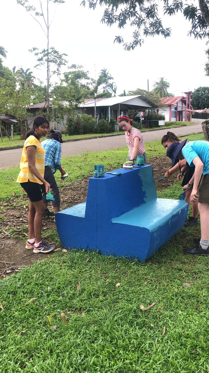 Camp_CostaRica's tweet photo. #TeamPizote is working at the park for the community of #CampCañoNegro making beautiful artwork and giving a coat of paint to the park benches 😃🙌#dosomethingamazing @CampsInt https://t.co/ObikT7e4W5
